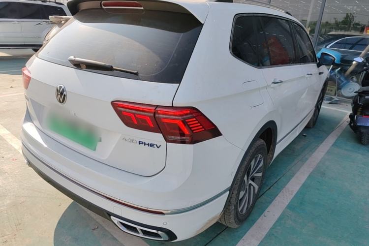 Used Volkswagen Tiguan L New Energy 2023 430 PHEV Plug-in Hybrid Prestige Edition Rear Right 45 Deg