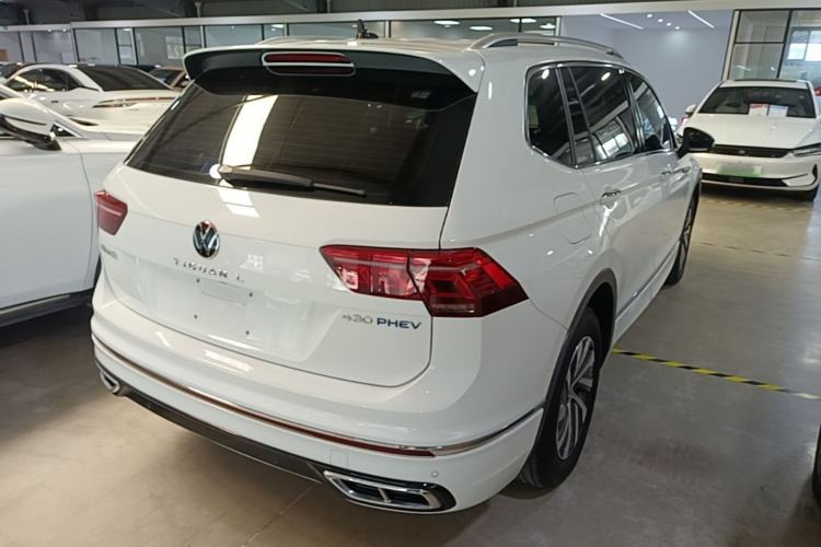 Used Volkswagen Tiguan L New Energy 2023 430 PHEV Plug-in Hybrid Prestige Edition Rear Right 45 Deg