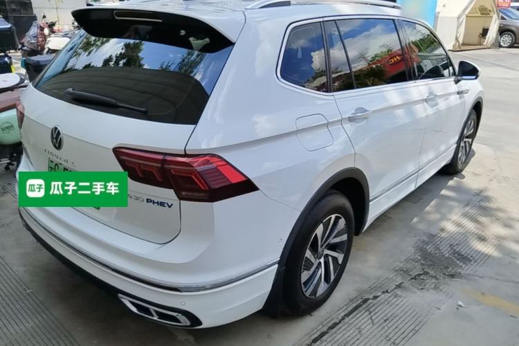 Used Volkswagen Tiguan L New Energy 2023 430 PHEV Plug-in Hybrid Prestige Edition Rear Right 45 Deg