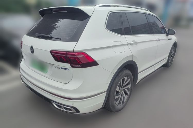 Used Volkswagen Tiguan L New Energy 2023 430 PHEV Plug-in Hybrid Prestige Edition Rear Right 45 Deg