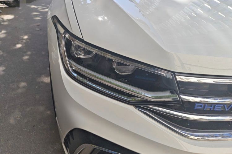 Used Volkswagen Tiguan L New Energy 2023 430 PHEV Plug-in Hybrid Prestige Edition Right Front Headlight