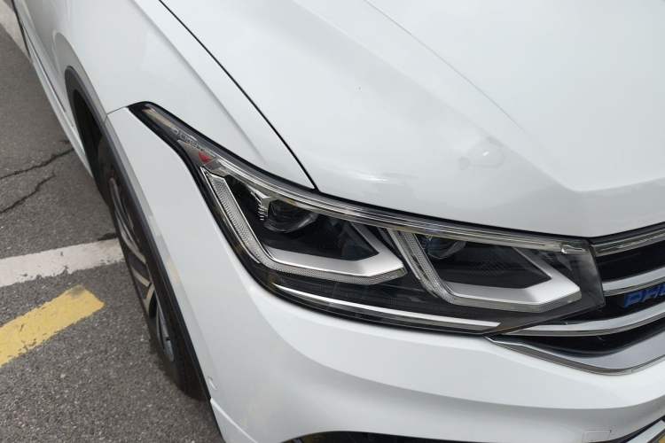 Used Volkswagen Tiguan L New Energy 2023 430 PHEV Plug-in Hybrid Flagship Edition Right Front Headlight