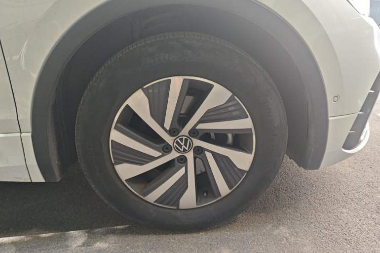 Used Volkswagen Tiguan L New Energy 2023 430 PHEV Plug-in Hybrid Prestige Edition Right Front Wheel Hub