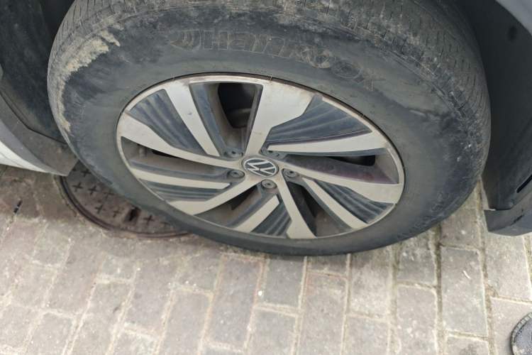 Used Volkswagen Tiguan L New Energy 2023 430 PHEV Plug-in Hybrid Prestige Edition Right Front Wheel Hub