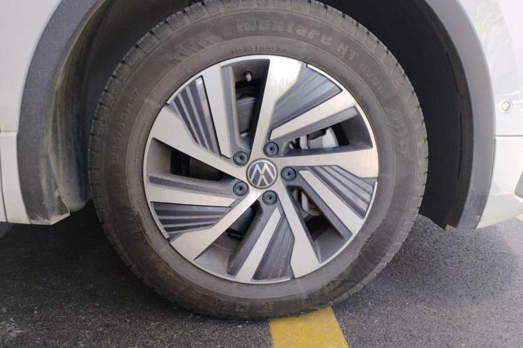Used Volkswagen Tiguan L New Energy 2023 430 PHEV Plug-in Hybrid Prestige Edition Right Front Wheel Hub