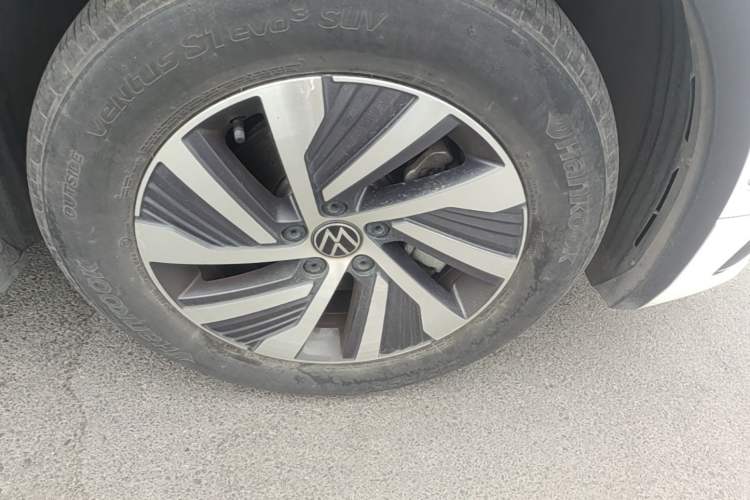 Used Volkswagen Tiguan L New Energy 2023 430 PHEV Plug-in Hybrid Prestige Edition Right Front Wheel Hub