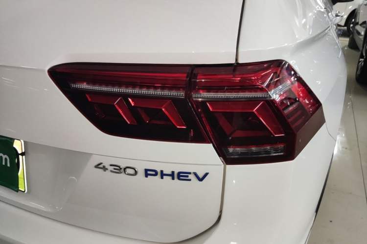 Used Volkswagen Tiguan L New Energy 2023 430 PHEV Plug-in Hybrid Flagship Edition Right Rear Taillight