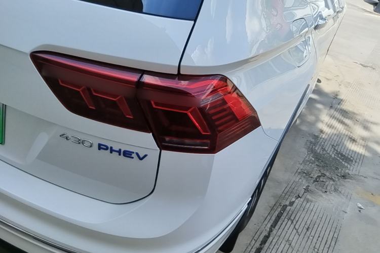 Used Volkswagen Tiguan L New Energy 2023 430 PHEV Plug-in Hybrid Prestige Edition Right Rear Taillight