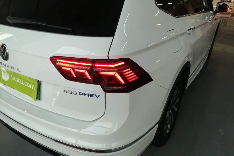 Used Volkswagen Tiguan L New Energy 2023 430 PHEV Plug-in Hybrid Prestige Edition Right Rear Taillight