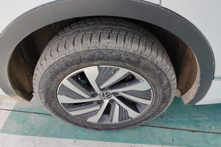 Used Volkswagen Tiguan L New Energy 2023 430 PHEV Plug-in Hybrid Prestige Edition Right Rear Wheel Hub