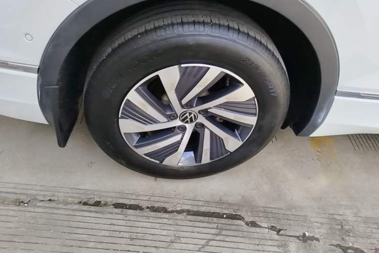 Used Volkswagen Tiguan L New Energy 2023 430 PHEV Plug-in Hybrid Prestige Edition Right Rear Wheel Hub