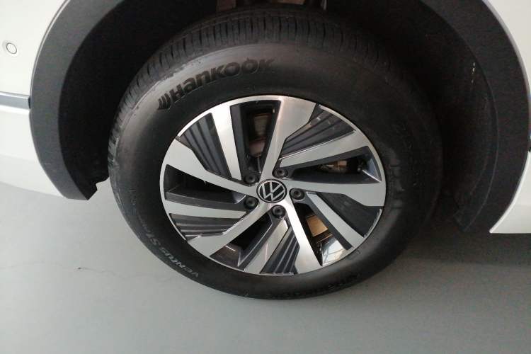 Used Volkswagen Tiguan L New Energy 2023 430 PHEV Plug-in Hybrid Prestige Edition Right Rear Wheel Hub