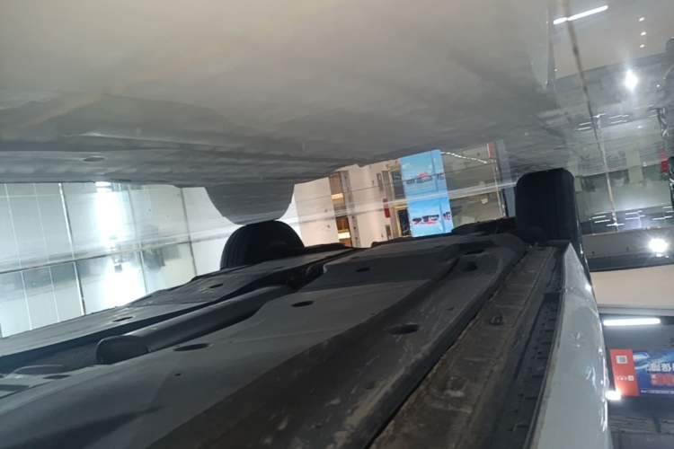 Used Volkswagen Tiguan L New Energy 2023 430 PHEV Plug-in Hybrid Prestige Edition Right Side Sill