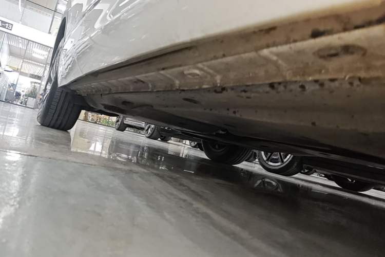 Used Volkswagen Tiguan L New Energy 2023 430 PHEV Plug-in Hybrid Prestige Edition Right Side Sill