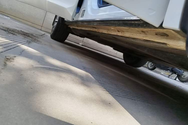 Used Volkswagen Tiguan L New Energy 2023 430 PHEV Plug-in Hybrid Prestige Edition Right Side Sill