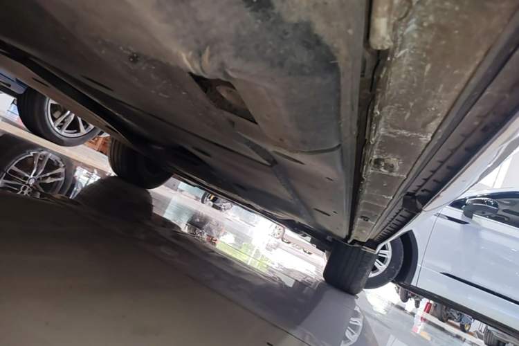 Used Volkswagen Tiguan L New Energy 2023 430 PHEV Plug-in Hybrid Prestige Edition Right Side Sill