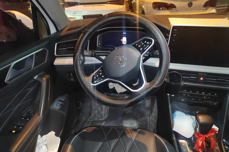 Used Volkswagen Tiguan L New Energy 2023 430 PHEV Plug-in Hybrid Prestige Edition Steering Wheel