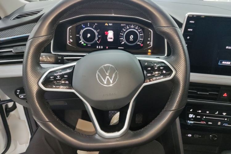 Used Volkswagen Tiguan L New Energy 2023 430 PHEV Plug-in Hybrid Flagship Edition Steering Wheel