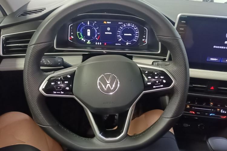 Used Volkswagen Tiguan L New Energy 2023 430 PHEV Plug-in Hybrid Prestige Edition Steering Wheel