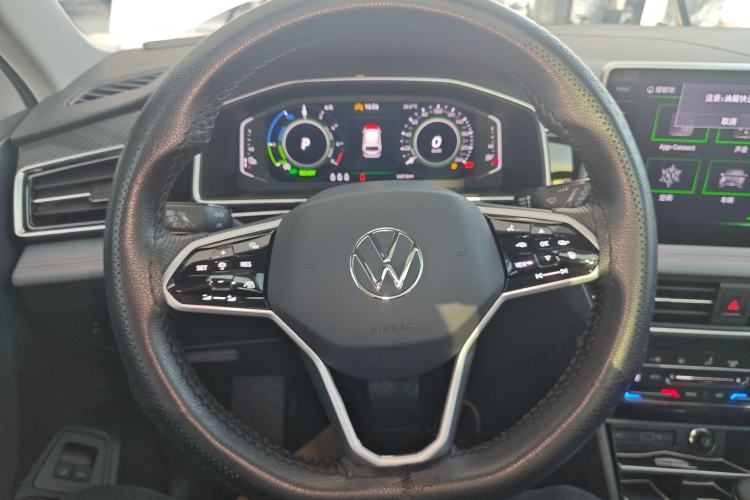 Used Volkswagen Tiguan L New Energy 2023 430 PHEV Plug-in Hybrid Flagship Edition Steering Wheel