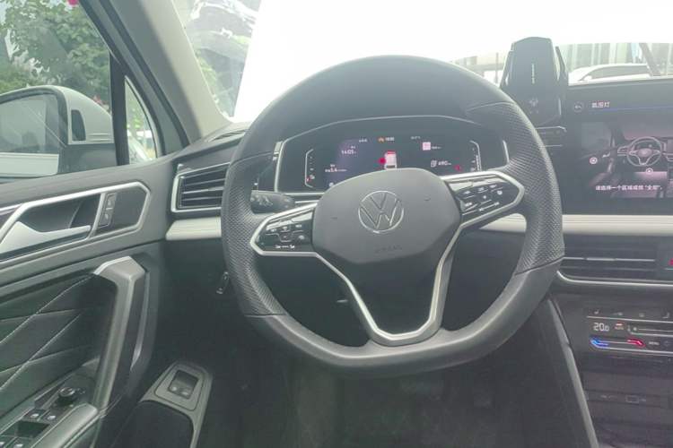 Used Volkswagen Tiguan L New Energy 2023 430 PHEV Plug-in Hybrid Prestige Edition Steering Wheel
