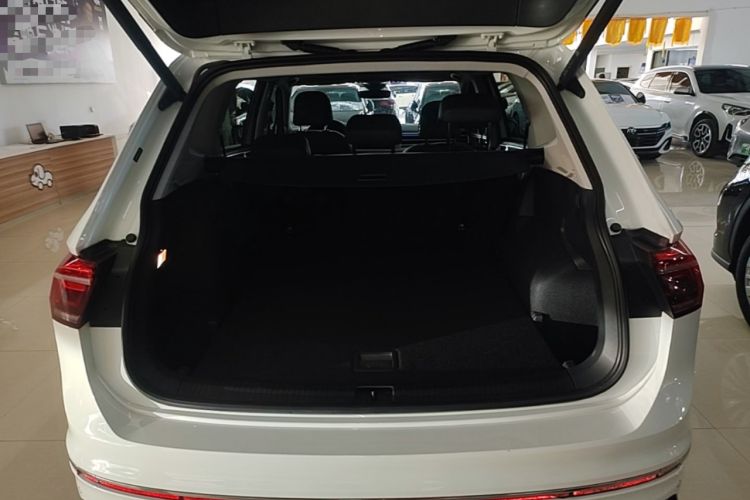 Used Volkswagen Tiguan L New Energy 2023 430 PHEV Plug-in Hybrid Flagship Edition Trunk