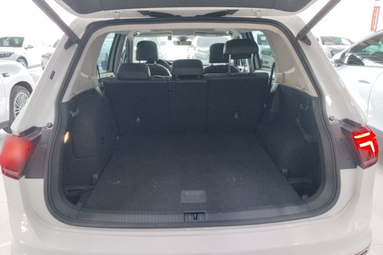Used Volkswagen Tiguan L New Energy 2023 430 PHEV Plug-in Hybrid Flagship Edition Trunk