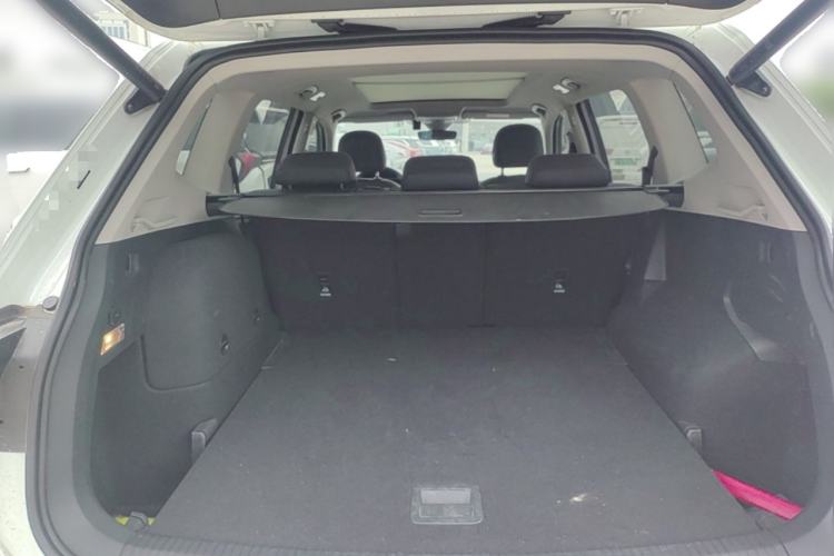 Used Volkswagen Tiguan L New Energy 2023 430 PHEV Plug-in Hybrid Prestige Edition Trunk