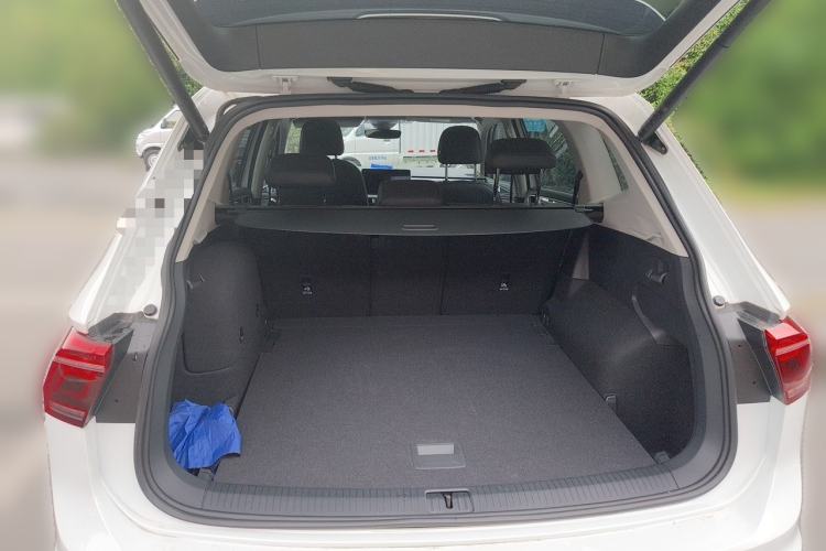 Used Volkswagen Tiguan L New Energy 2023 430 PHEV Plug-in Hybrid Flagship Edition Trunk