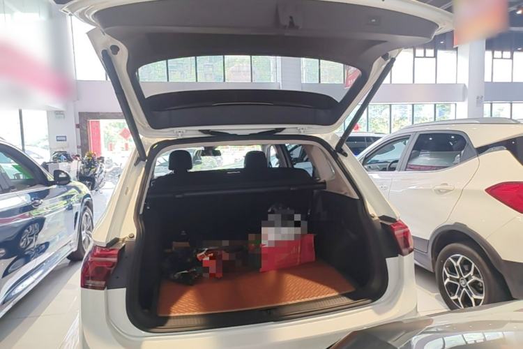 Used Volkswagen Tiguan L New Energy 2023 430 PHEV Plug-in Hybrid Prestige Edition Trunk