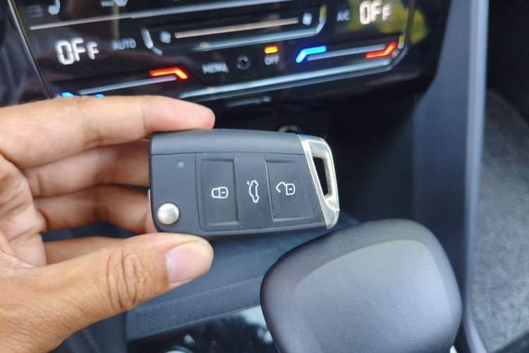 Used Volkswagen Tiguan L New Energy 2023 430 PHEV Plug-in Hybrid Flagship Edition Vehicle Key