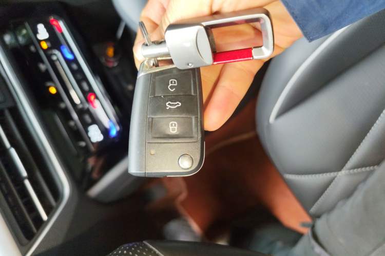 Used Volkswagen Tiguan L New Energy 2023 430 PHEV Plug-in Hybrid Prestige Edition Vehicle Key