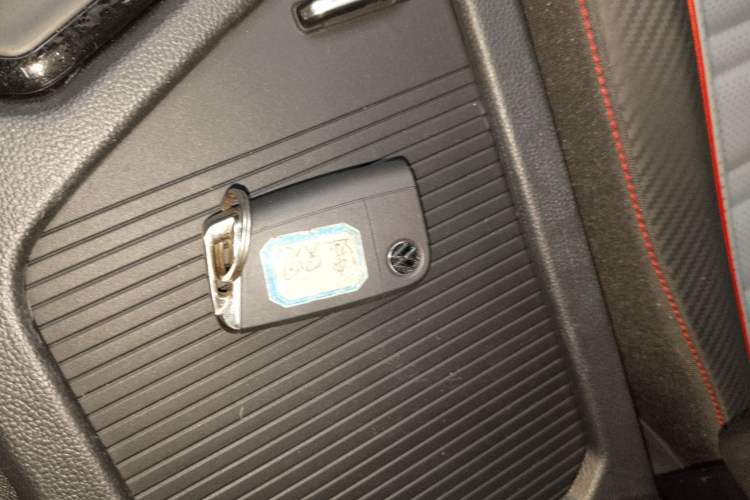 Used Volkswagen Tiguan L New Energy 2023 430 PHEV Plug-in Hybrid Flagship Edition Vehicle Key