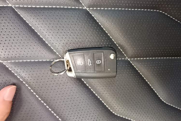 Used Volkswagen Tiguan L New Energy 2023 430 PHEV Plug-in Hybrid Prestige Edition Vehicle Key