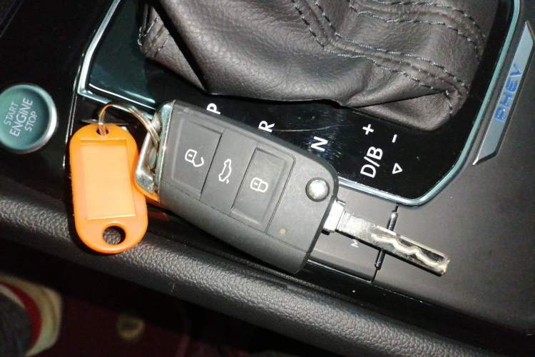 Used Volkswagen Tiguan L New Energy 2023 430 PHEV Plug-in Hybrid Prestige Edition Vehicle Key