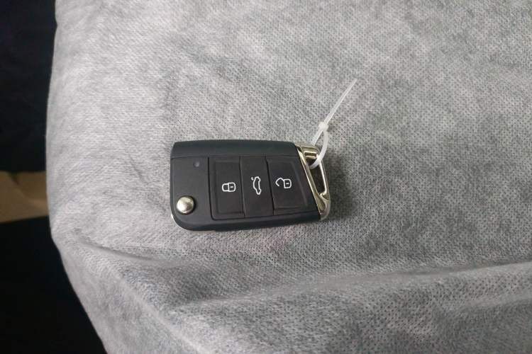 Used Volkswagen Tiguan L New Energy 2023 430 PHEV Plug-in Hybrid Prestige Edition Vehicle Key