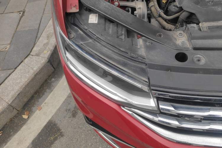 Used Volkswagen Tiguan X 2021 330TSI Two-Wheel Drive Enjoyment Version Right Front Headlight