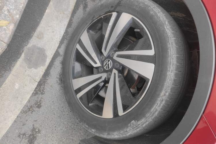 Used Volkswagen Tiguan X 2021 330TSI Two-Wheel Drive Enjoyment Version Right Front Wheel Hub
