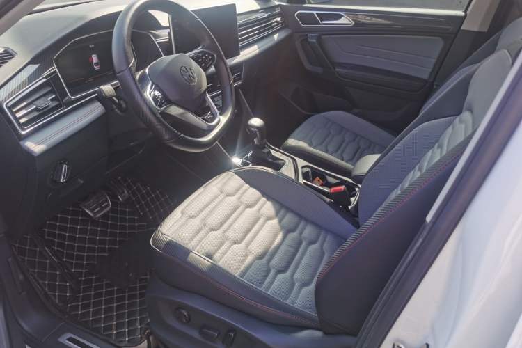Used Volkswagen Tiguan X 2022 330TSI Two-Wheel-Drive Flagship Edition Interior 4
