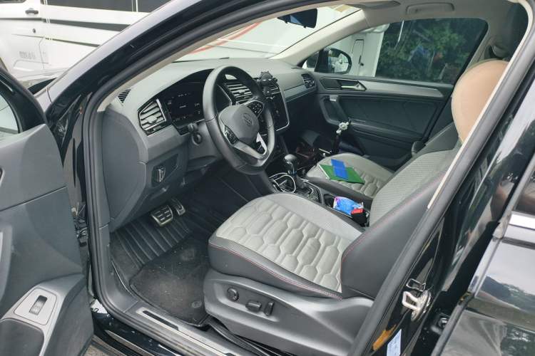 Used Volkswagen Tiguan X 2021 380TSI Four-Wheel Drive Flagship Edition Driver Seat
