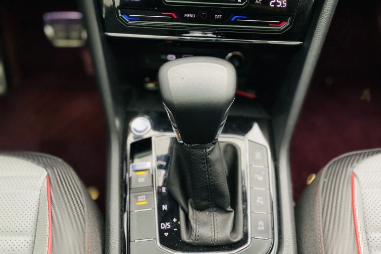Used Volkswagen Tiguan X 2021 330TSI Two-Wheel-Drive Prestige Flagship Edition Interior 6