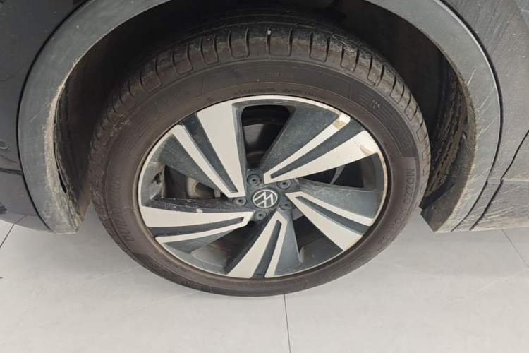 Used Volkswagen Tiguan X 2021 330TSI Two-Wheel-Drive Flagship Edition Left Front Wheel Hub