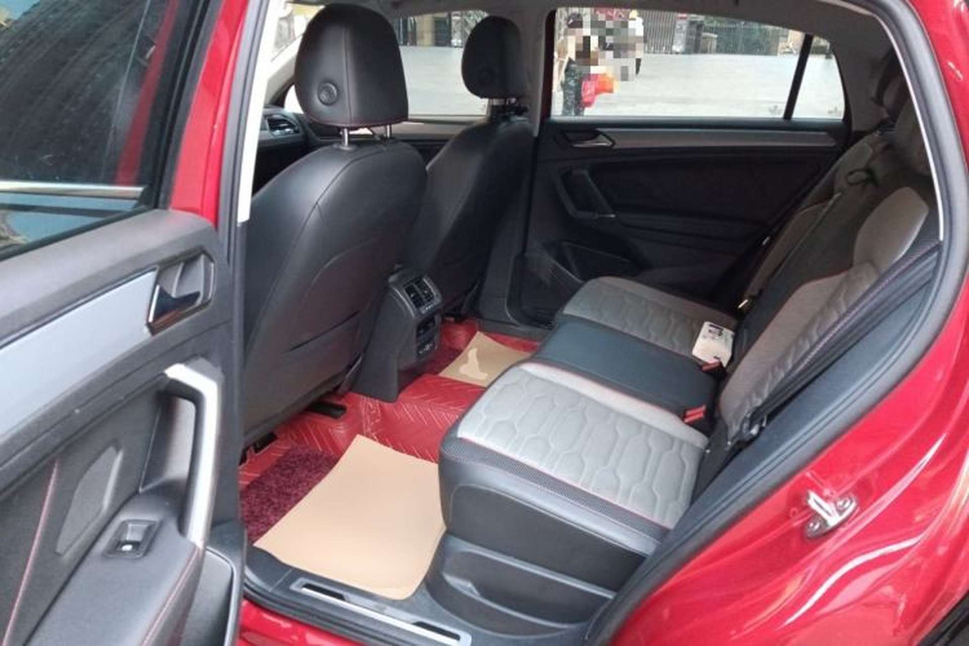 Used Volkswagen Tiguan X 2021 330TSI Two-Wheel-Drive Prestige Flagship Edition Left Rear Seat
