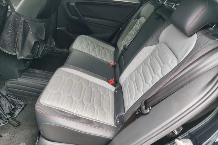 Used Volkswagen Tiguan X 2021 380TSI Four-Wheel Drive Flagship Edition Left Rear Seat
