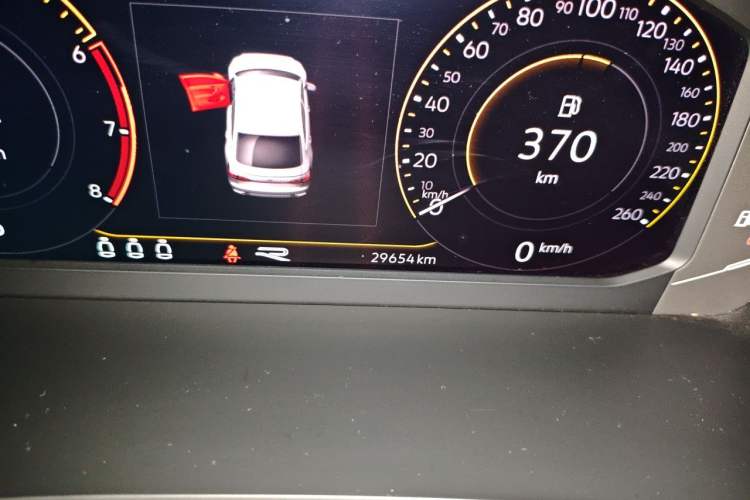 Used Volkswagen Tiguan X 2021 330TSI Two-Wheel Drive Enjoyment Version Odometer Close Up