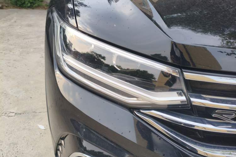 Used Volkswagen Tiguan X 2021 330TSI Two-Wheel-Drive Flagship Edition Right Front Headlight