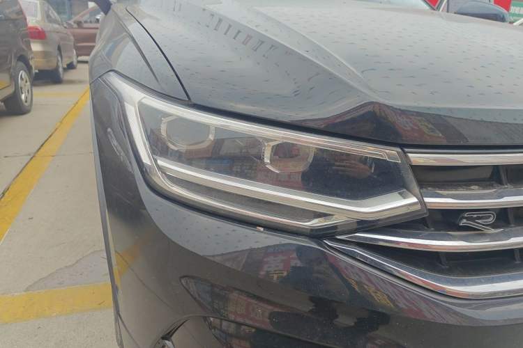 Used Volkswagen Tiguan X 2021 330TSI Two-Wheel-Drive Flagship Edition Right Front Headlight