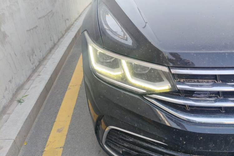 Used Volkswagen Tiguan X 2021 330TSI Two-Wheel-Drive Prestige Flagship Edition Right Front Headlight