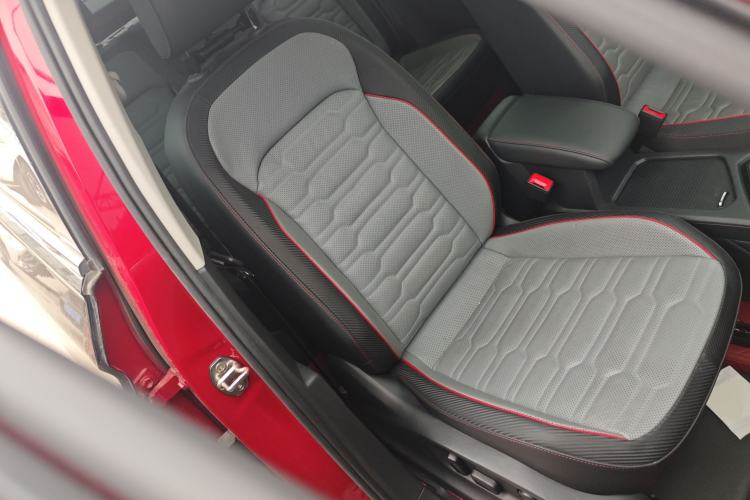 Used Volkswagen Tiguan X 2021 330TSI Two-Wheel-Drive Prestige Flagship Edition Right Front Seat