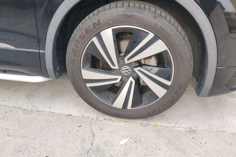 Used Volkswagen Tiguan X 2021 330TSI Two-Wheel-Drive Flagship Edition Right Front Wheel Hub